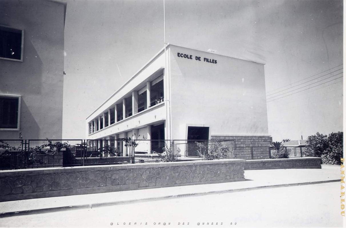 Rio Salado 501- ecole de filles COLLECTION DES AMIS DE ND DE SANTA CRUZ.jpg